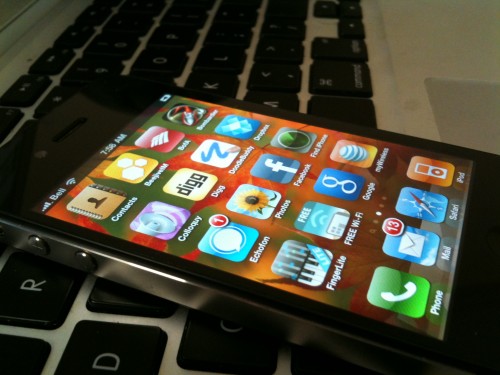 planetbeing_iphone4_unlock