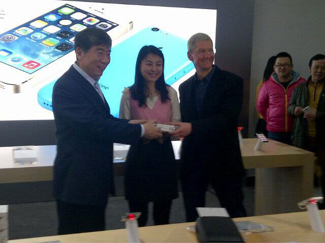 tim-cook-et-Xi-Guohua