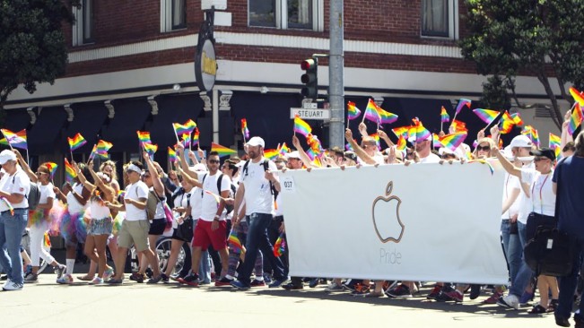 apple-pride-lgbt