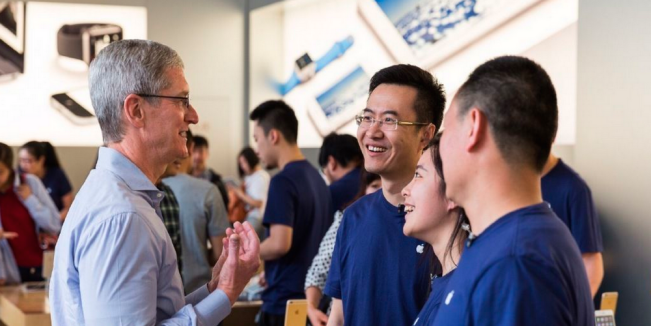 tim-cook-hong-kong