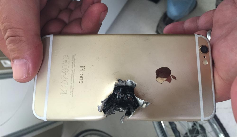 iPhone 6 arrete Balle Soldat 2 Insolite : un iPhone 6 sert de gilet pare balles à un soldat turc