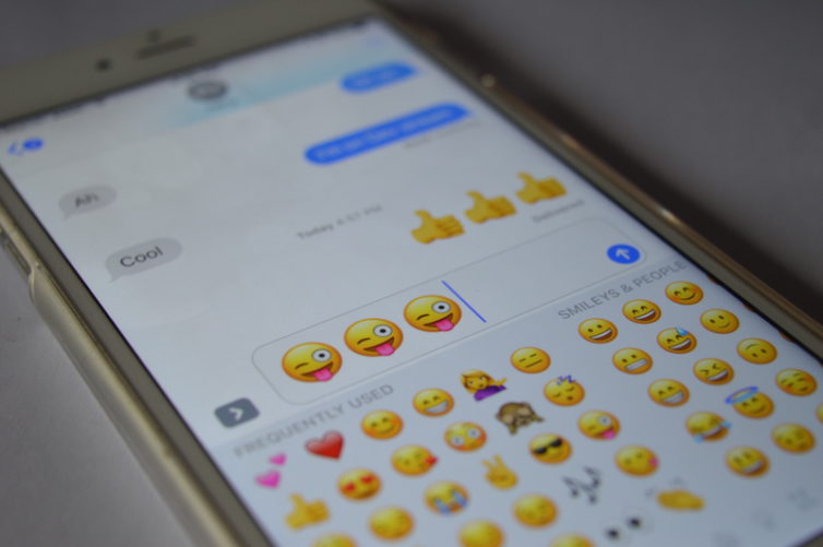 imessages-emojis-gros