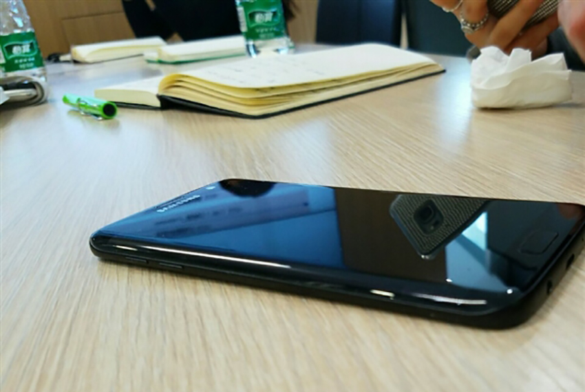 Galaxy S7 Noir de Jais 5_C