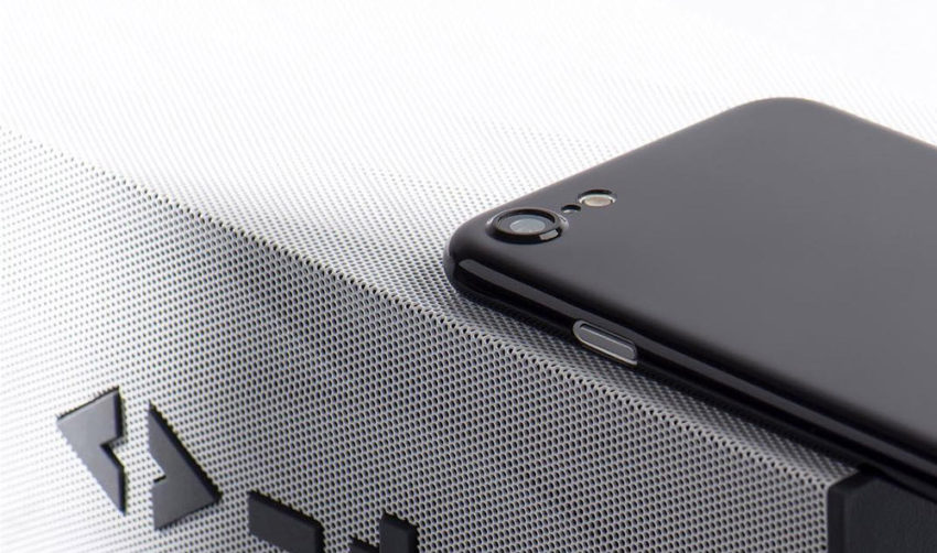 Coque Jet Black ultra fine pour iPhone 7