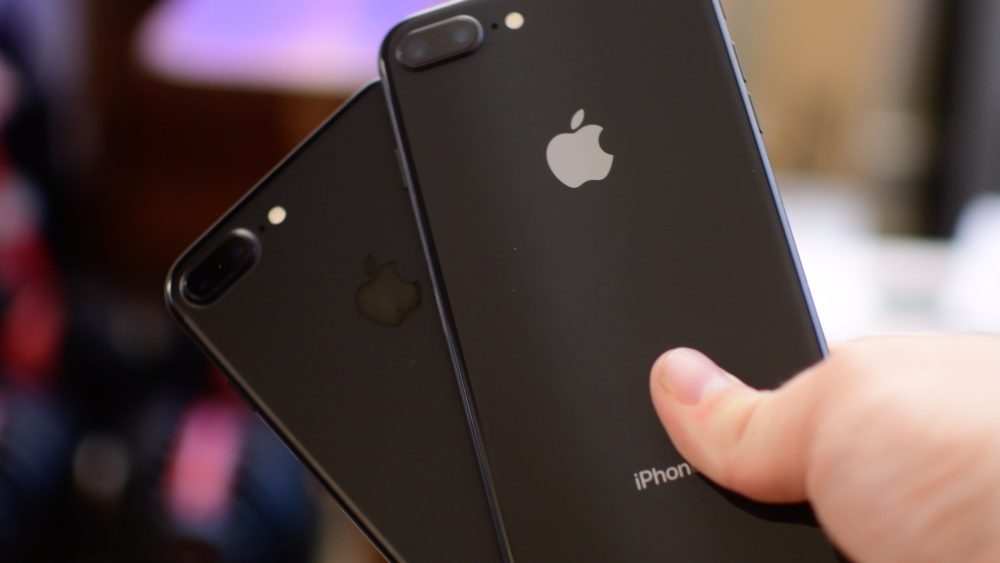 Foxconn - iPhone 8