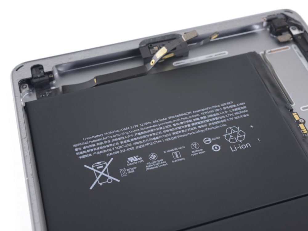 iPad de 2018 démonté par iFixit