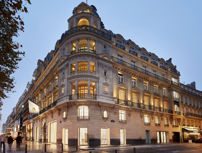 photos de l'Apple Store Champs-Élysées