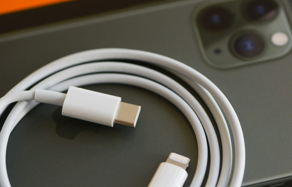 chargeur universel