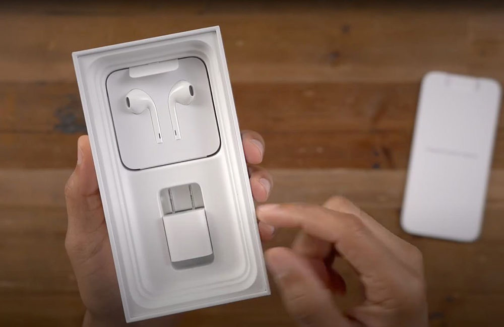 iPhone 12 Boite Apple écope dune nouvelle amende au Brésil pour les iPhone vendus sans chargeur