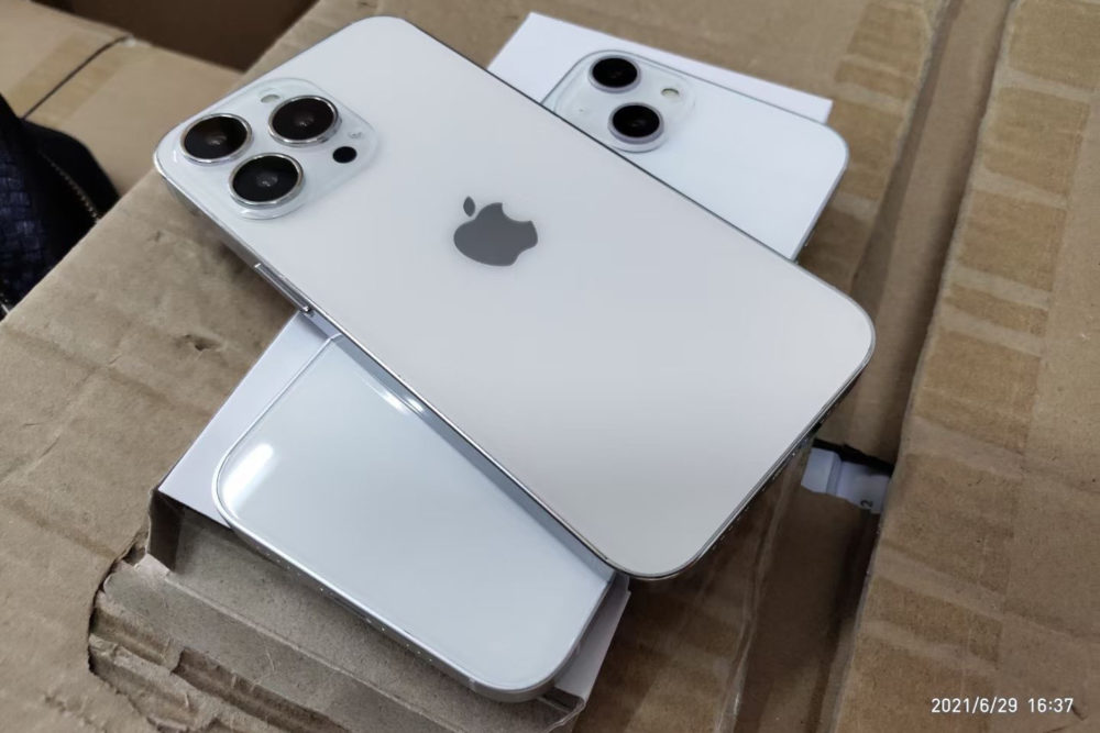 maquettes iPhone 13