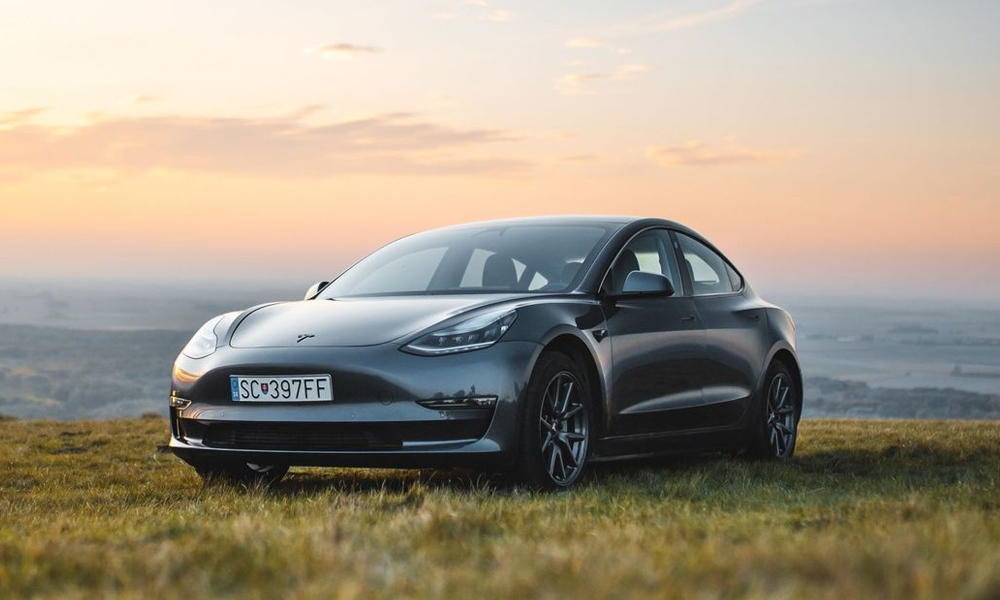 Apple Podcasts dans les Tesla