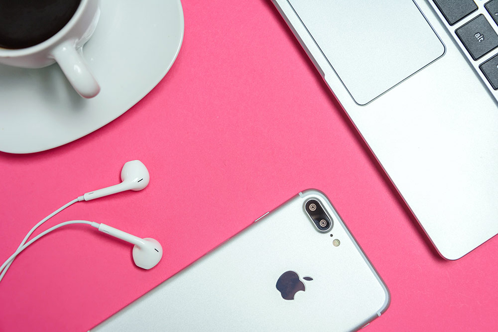 pexels photomix company 1038628 5 façons intelligentes dobtenir des accessoires Apple à moindre coût