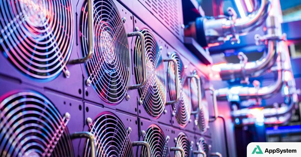 Serveurs informatiques équipés de ventilateurs dans une installation technologique