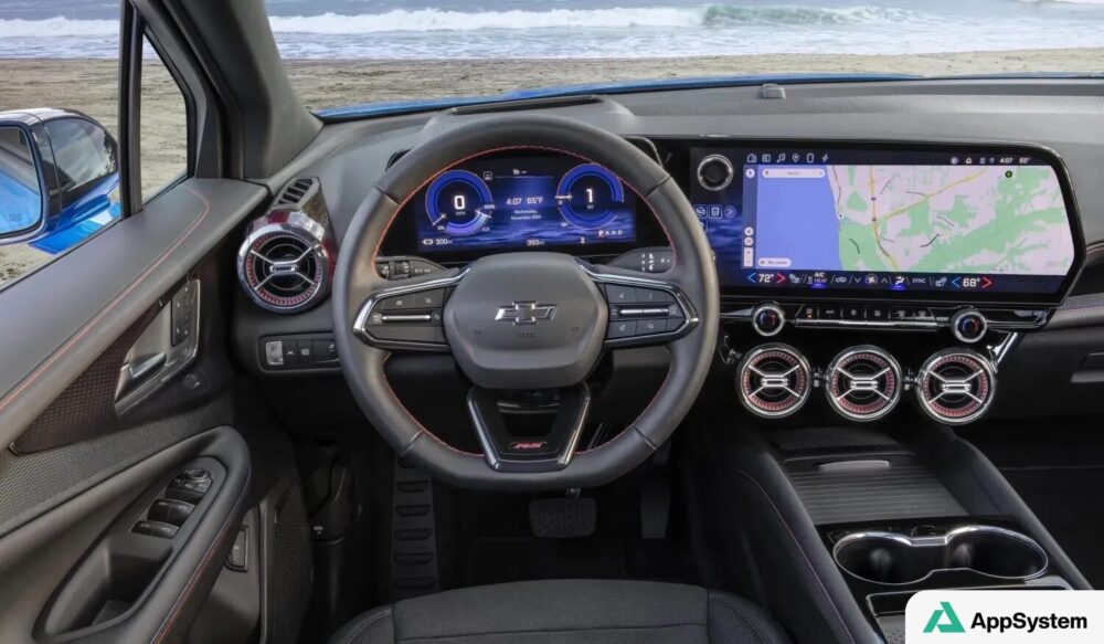 Tableau de bord Chevrolet avec écran central de navigation intégré