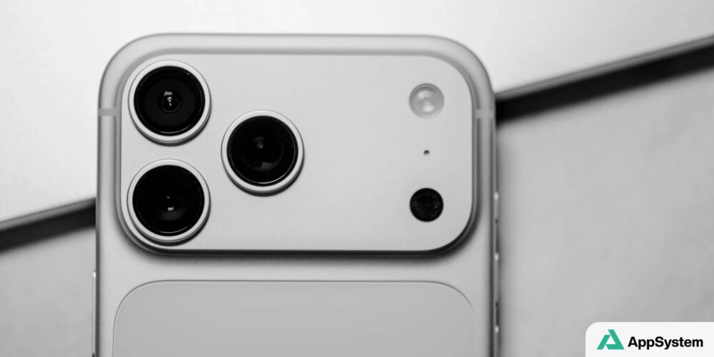 Gros plan sur le module photo arrière d’un iPhone