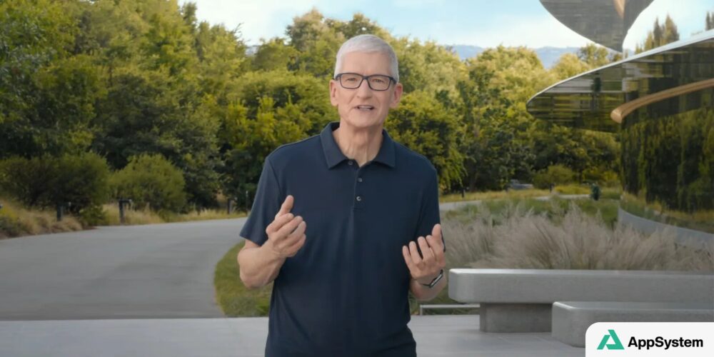Tim Cook s’exprime devant le siège d’Apple à Cupertino