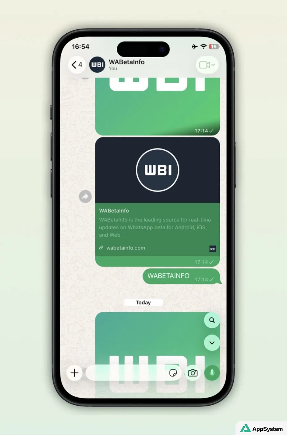iPhone affichant une conversation WhatsApp avec recherche intégrée