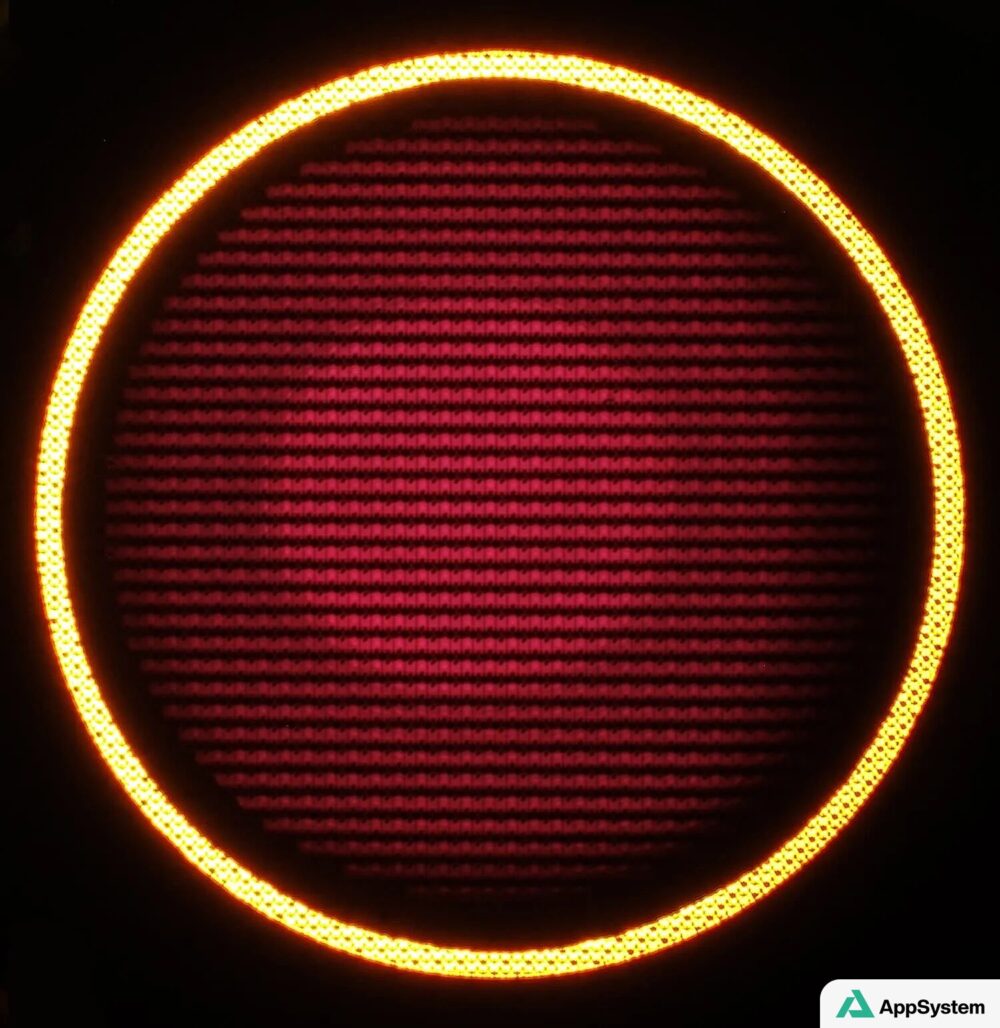 Gros plan d’une dalle d’écran montrant sa trame de pixels