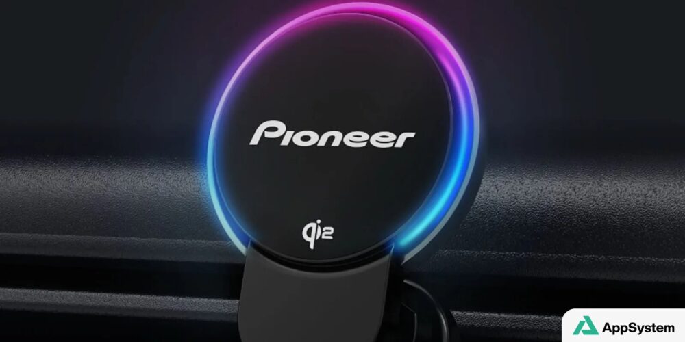 Support automobile Pioneer SDA-SC600 affichant la recharge Qi2
