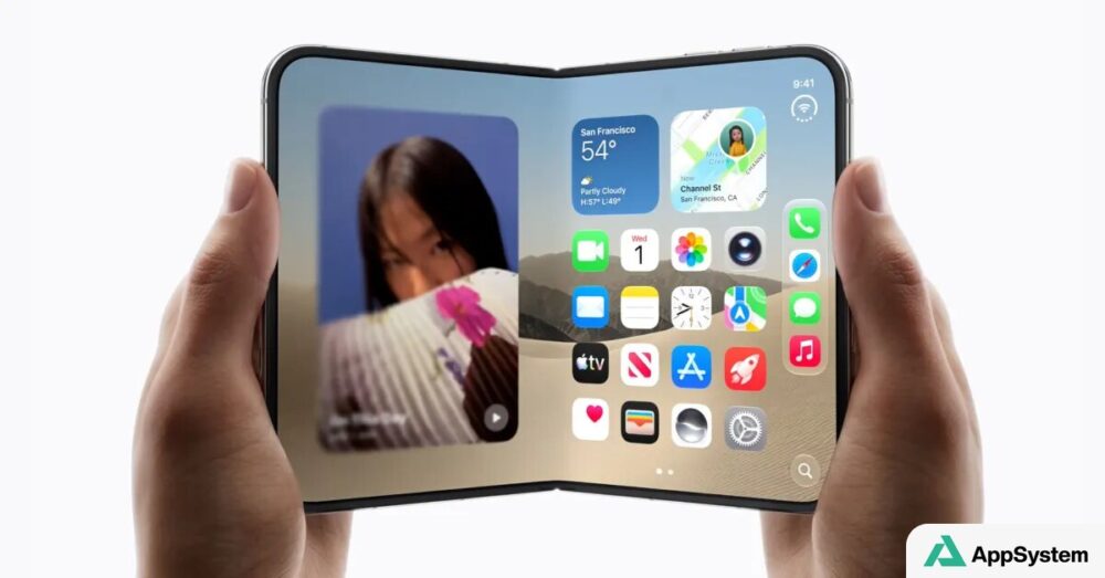 iPhone pliable affichant son écran d’accueil entre deux mains