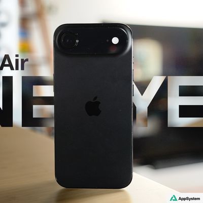iPhone Air noir photographié de dos sur une table