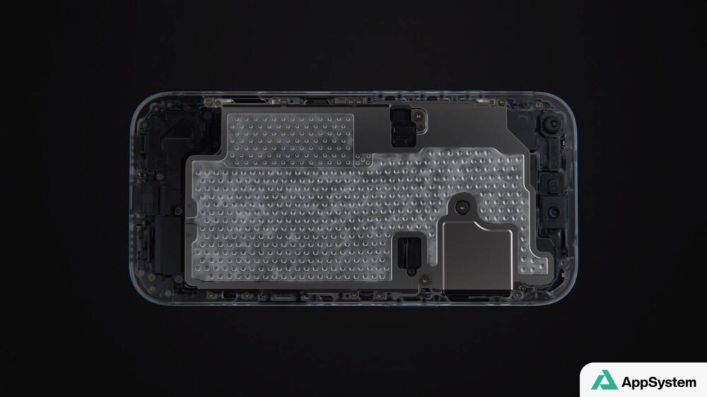 Vue interne de l’iPhone montrant sa grande chambre à vapeur thermique