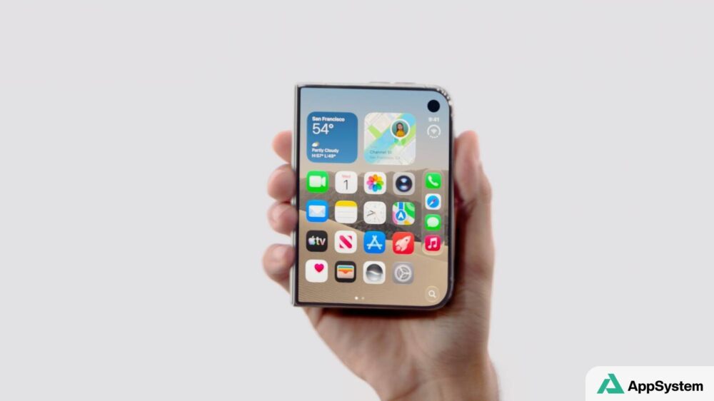 iPhone Duo tenu en main, affichant une interface iOS