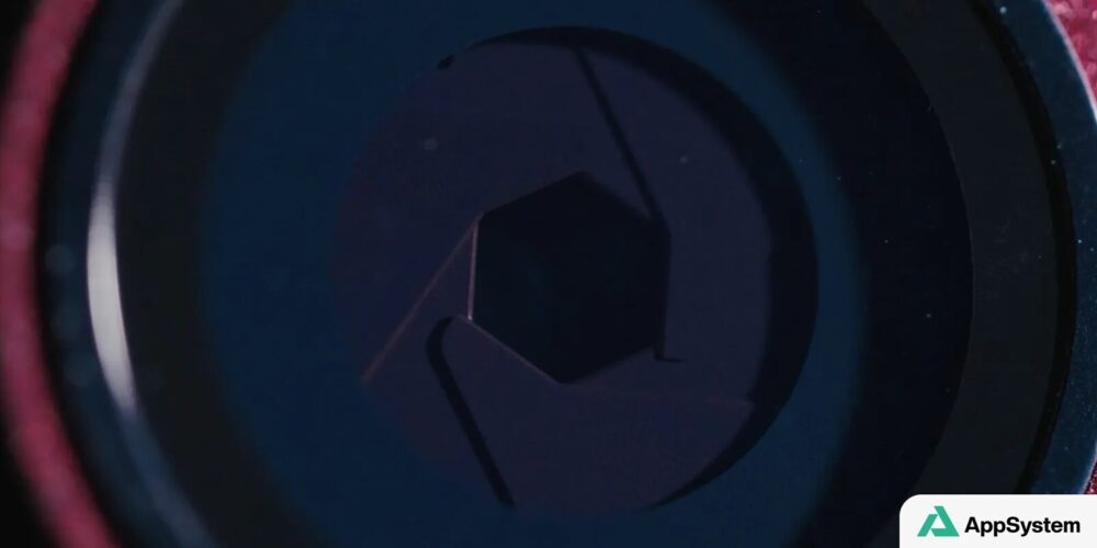 Diaphragme polygonal d’un objectif photographique en gros plan