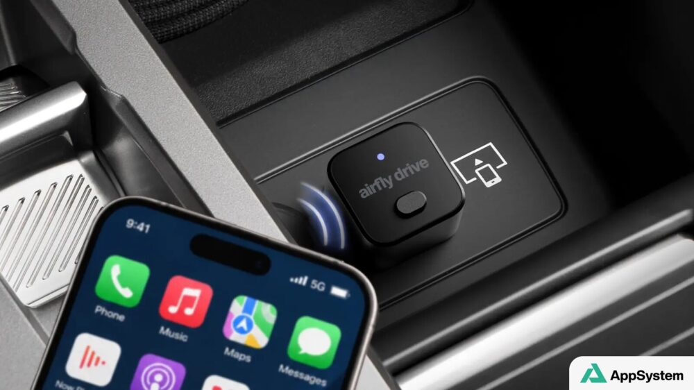 Adaptateur AirFly Drive installé dans une console automobile avec un iPhone
